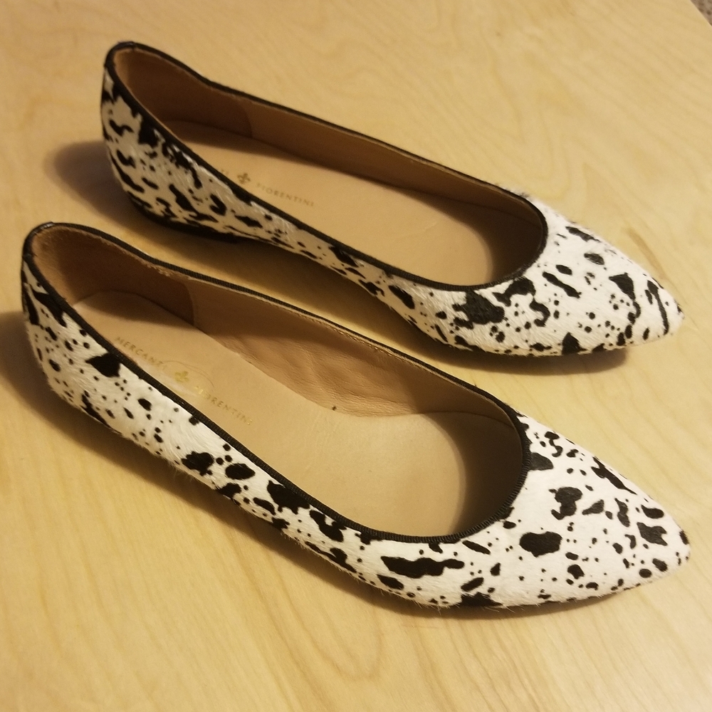 Point shoes cow print fur